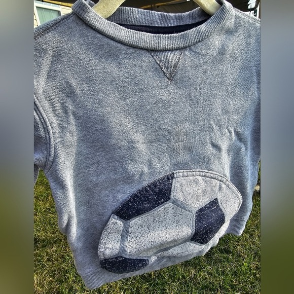 Boys 3T Sweatshirt Crew Neck Long Sleeve Gray Soccer Ball Top FIFA Football - Picture 14 of 16